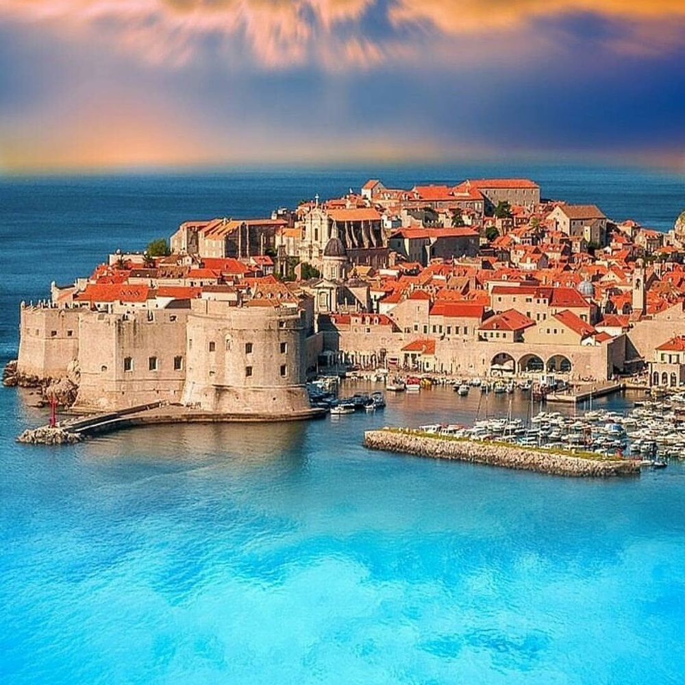 Meet your Posher, Anisa